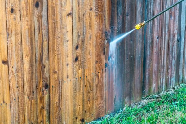 Fence Pressure Washing in Round Rock
