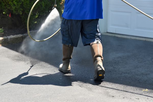 Asphalt Driveway Cleaning in Round Rock