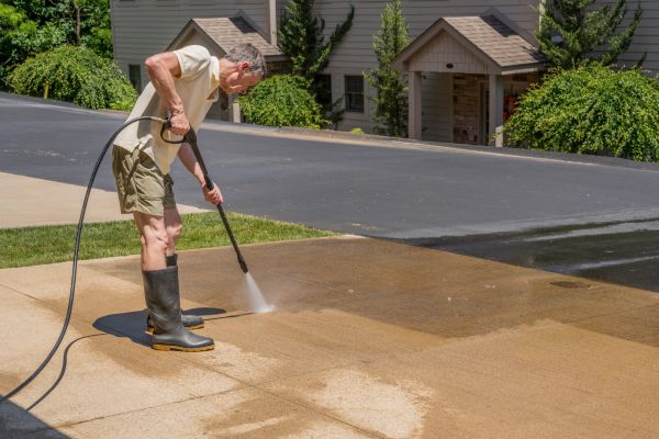 Concrete Pressure Cleaning in Round Rock