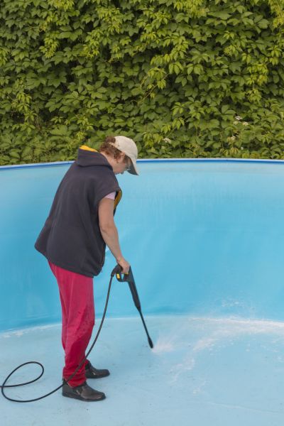 Pool Pressure Washing in Round Rock