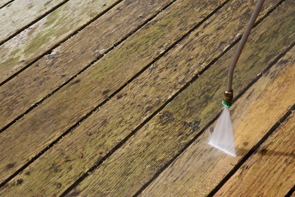 Deck Mold Removal in Round Rock